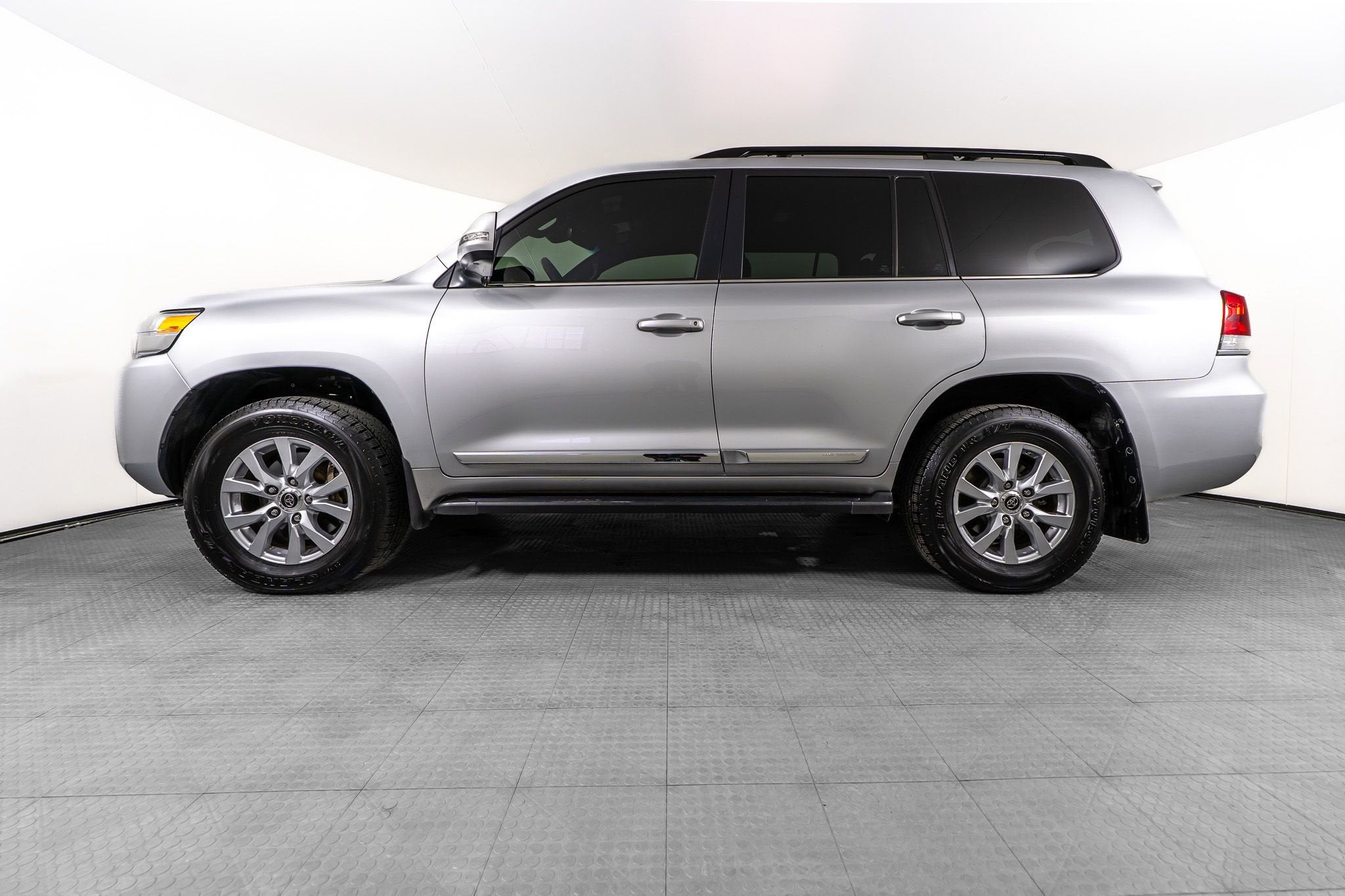 toyota land cruiser 2021 JTMCY7AJ5M4106917 image toyota land cruiser 2021 JTMCY7AJ5M4106917 image